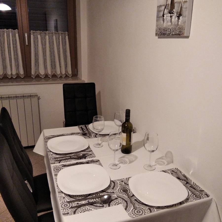 Apartma Nona Roza Zgornje Skofije Luaran gambar
