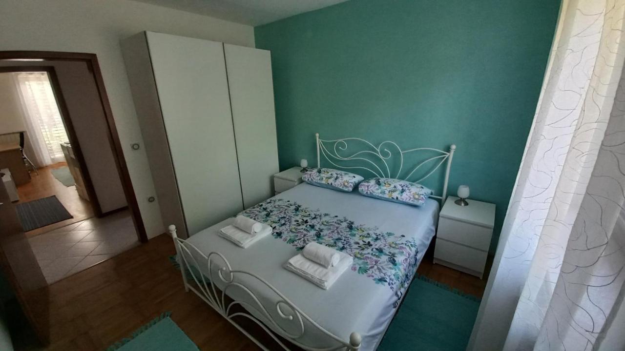 Apartma Nona Roza Zgornje Skofije Luaran gambar