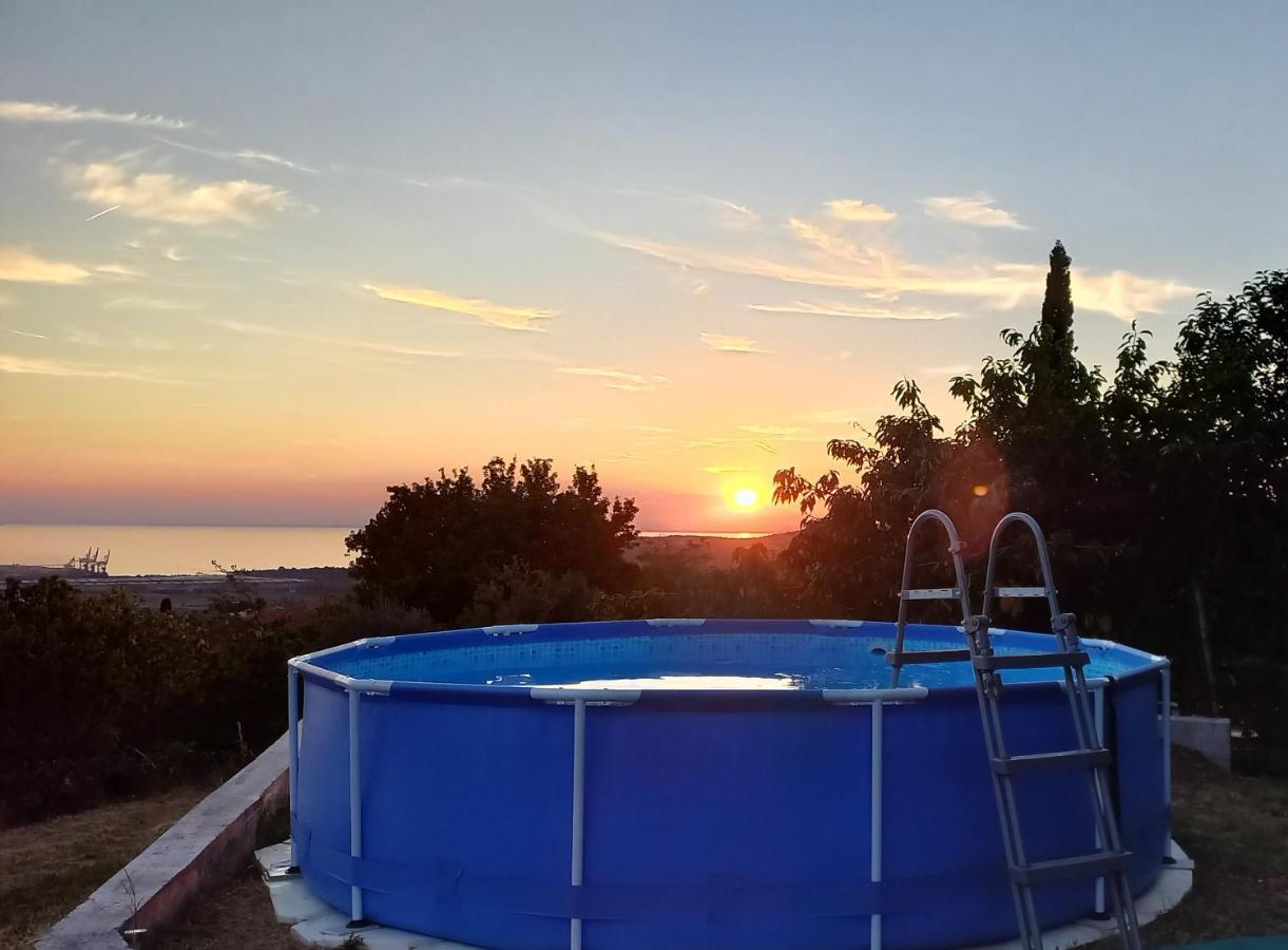Apartma Nona Roza Zgornje Skofije Luaran gambar