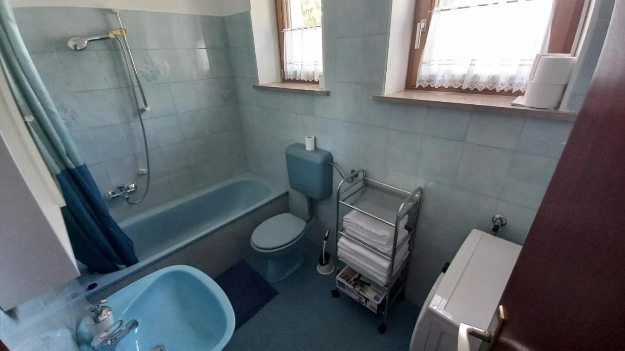 Apartma Nona Roza Zgornje Skofije Luaran gambar